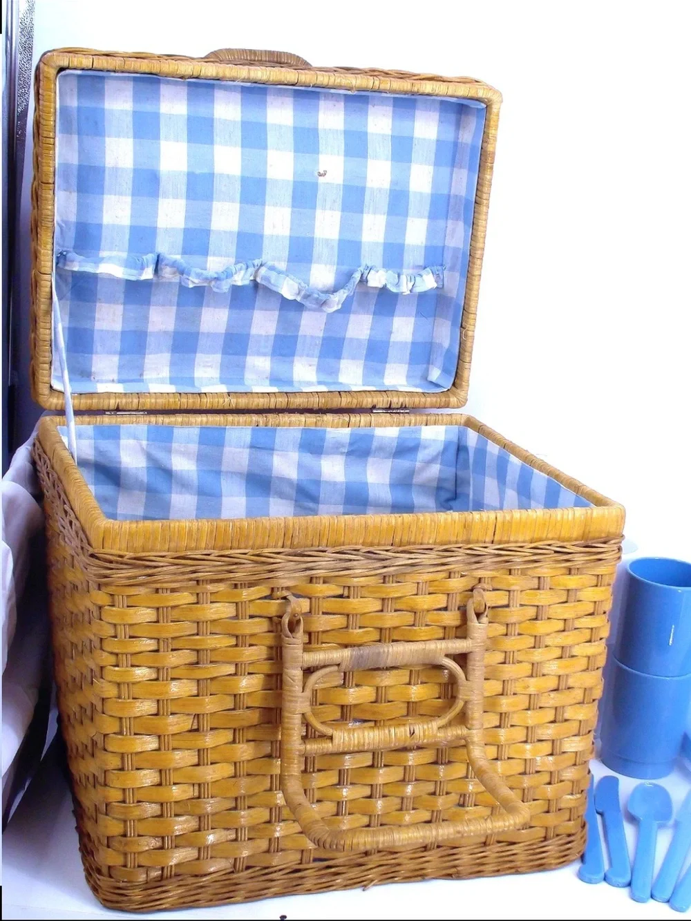 Vintage Wicker Picnic Basket Set with Dish Set - RARE Antique 18 PIECES